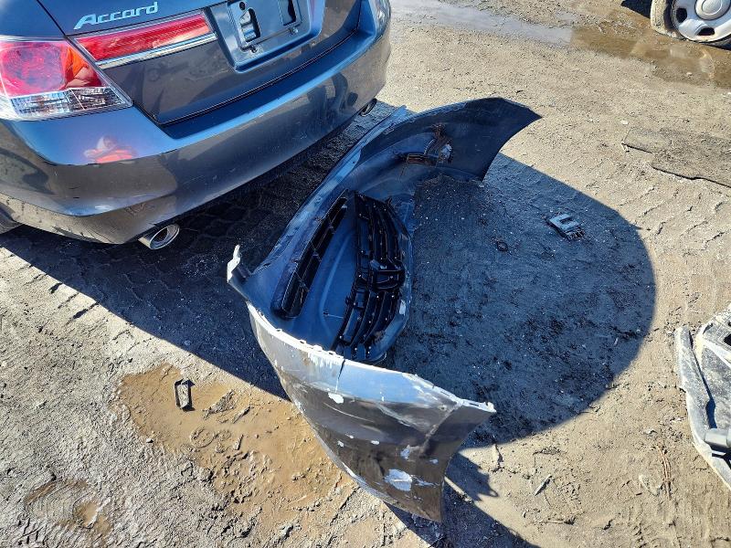 Photo 12 from auction – 2012 HONDA ACCORD with VIN 1HGCP3F80CA024404