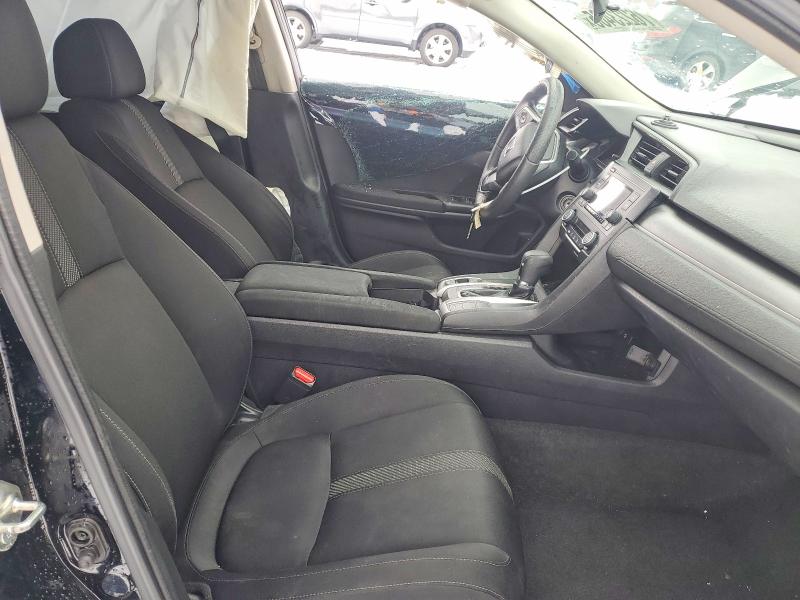 Photo 7 from auction – 2018 HONDA CIVIC LX with VIN 19XFC2F51JE025949