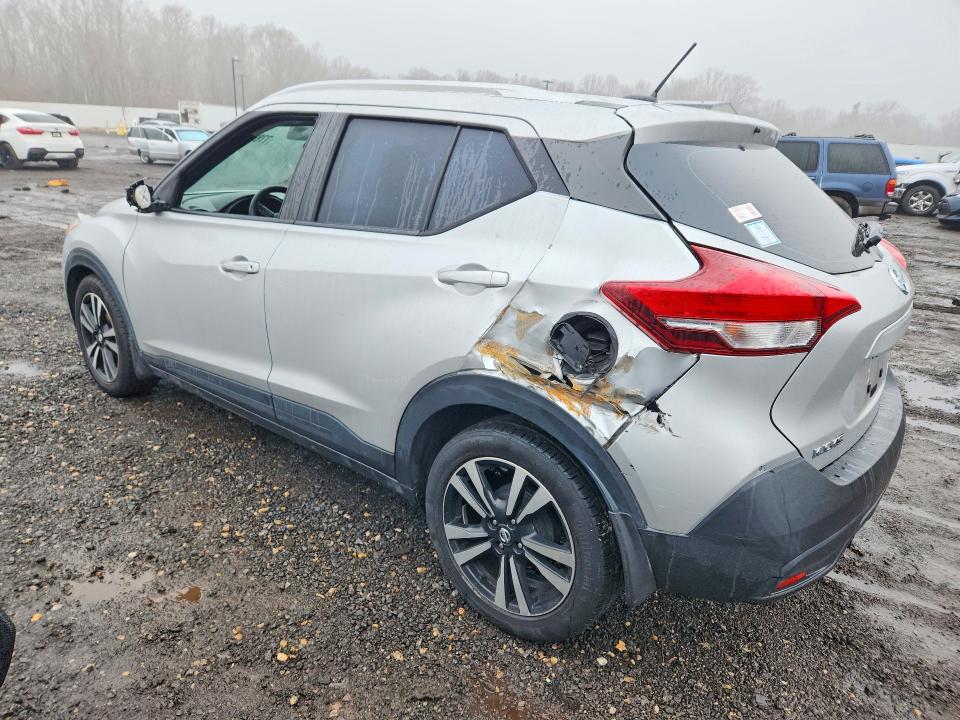 Photo 2 from auction – 2019 NISSAN KICKS S with VIN 3N1CP5CU5KL529330