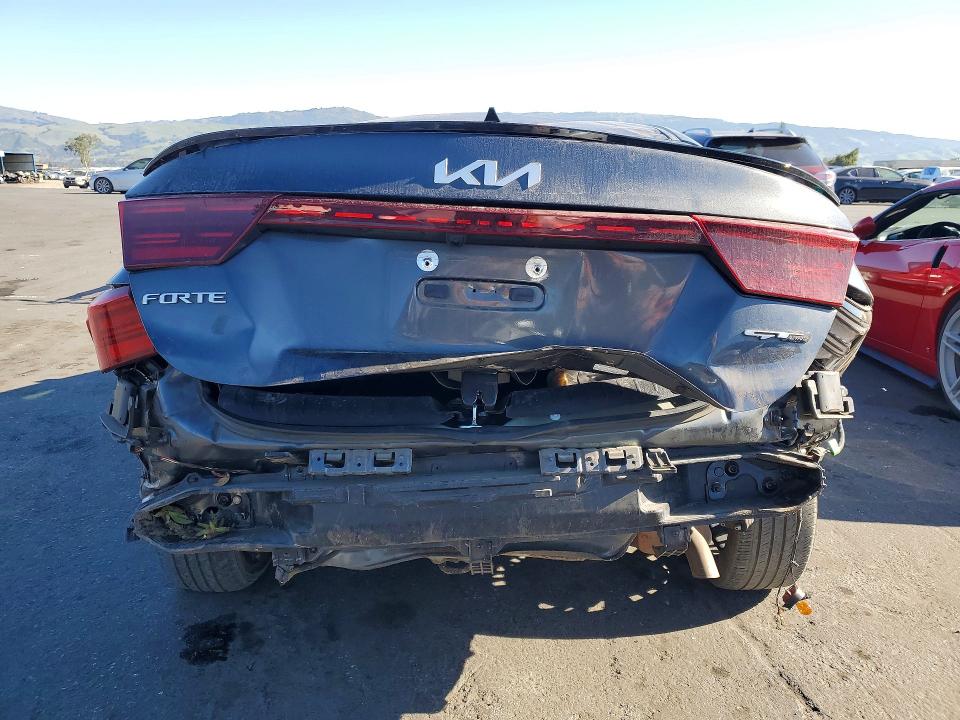 Photo 6 from auction – 2022 KIA FORTE with VIN 3KPF54AD3NE505789