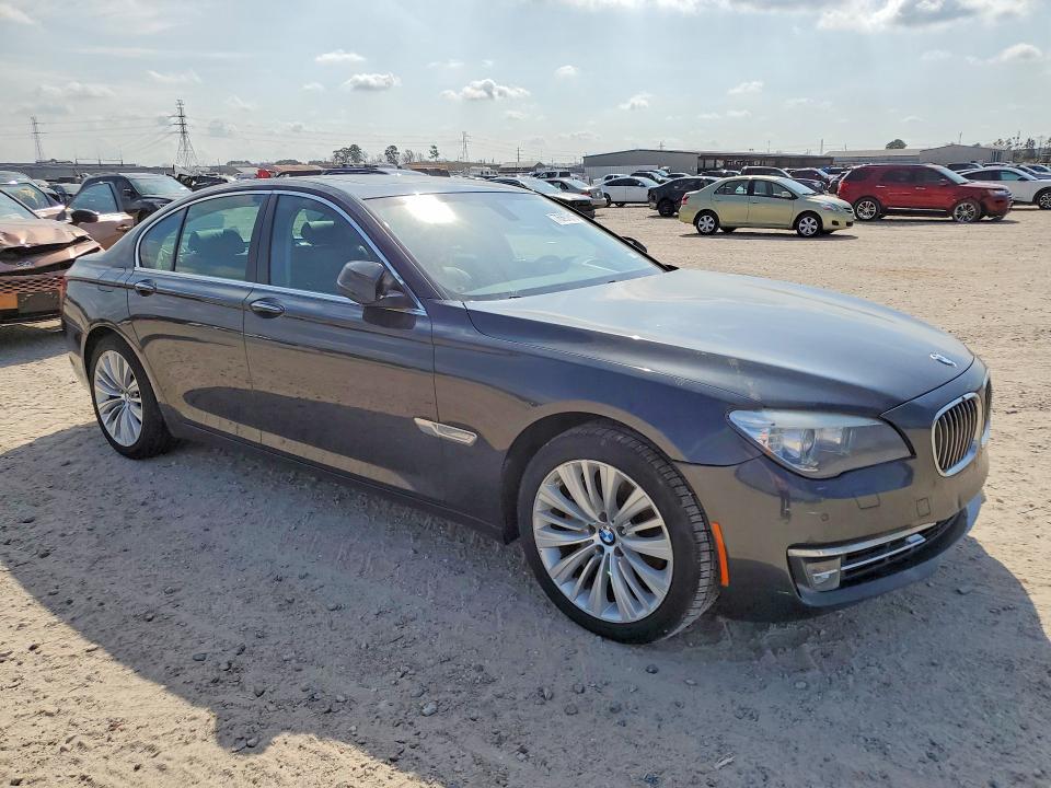 Photo 4 from auction – 2015 BMW 740 with VIN WBAYA6C54FG273207