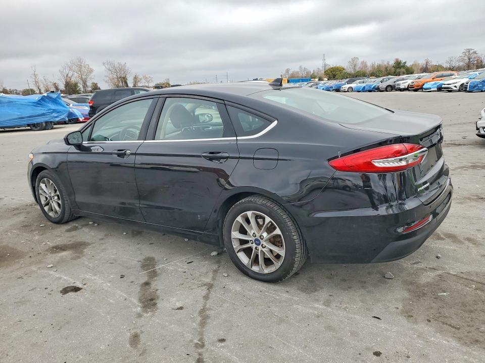 Photo 2 from auction – 2020 FORD FUSION with VIN 3FA6P0HD7LR167365
