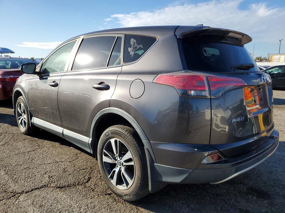 Photo 2 from auction – 2017 TOYOTA RAV4 with VIN JTMWFREV6HJ146751