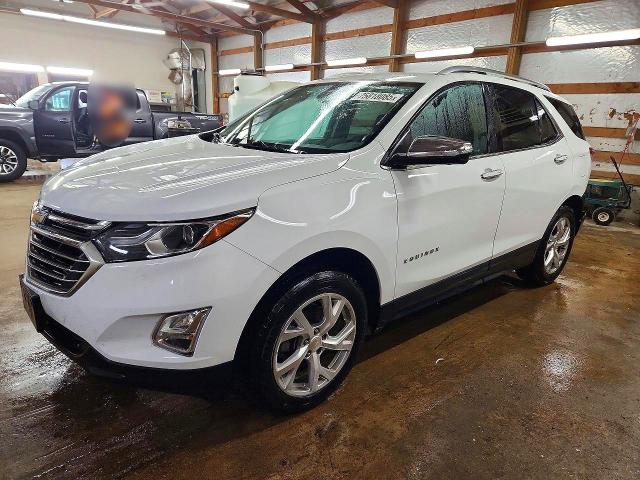 CHEVROLET EQUINOX 2018 with VIN 2GNAXMEV2J6112603 - Photo from auction