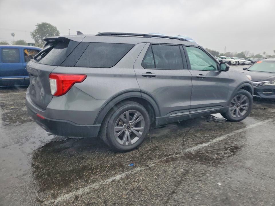 Photo 3 from auction – 2022 FORD EXPLORER with VIN 1FMSK7DH7NGA20199