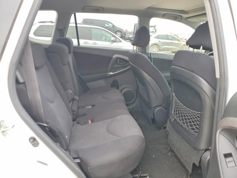Photo 11 from auction – 2008 TOYOTA RAV4 with VIN JTMBK32V786035978