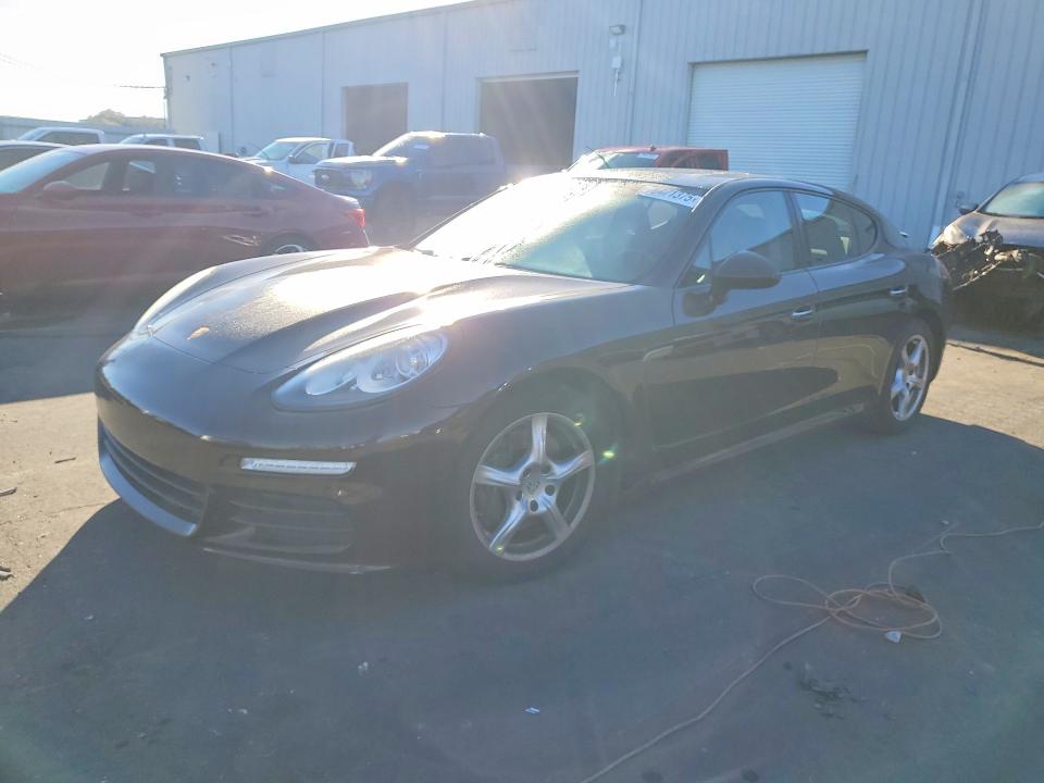 PORSCHE PANAMERA 2 2015 with VIN WP0AA2A77FL000481 - Photo from auction