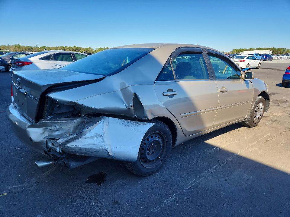 Photo 3 from auction – 2006 TOYOTA CAMRY with VIN 4T1BE32K26U704773