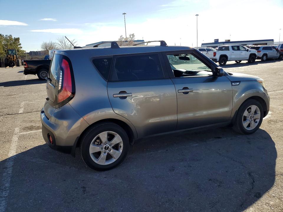 Photo 3 from auction – 2018 KIA SOUL with VIN KNDJN2A21J7554223