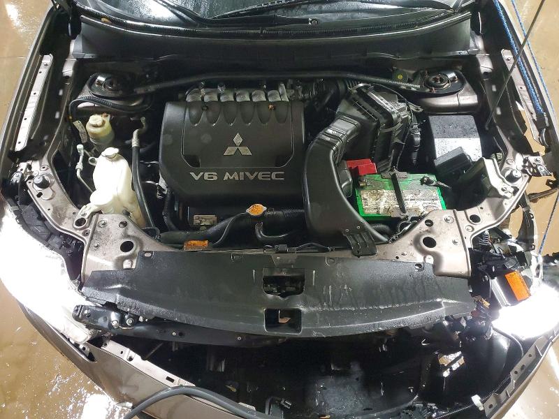 Photo 11 from auction – 2011 MITSUBISHI OUTLANDER with VIN JA4JT5AXXBU019813