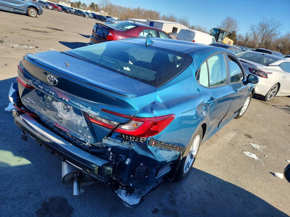 Photo 3 from auction – 2025 TOYOTA CAMRY with VIN 4T1DAACK3SU615263