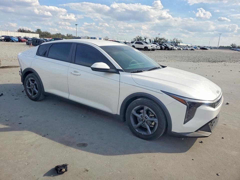 صورة رقم 4 من المزاد - 2025 KIA K4 مع VIN 3KPFT4DE6SE083927