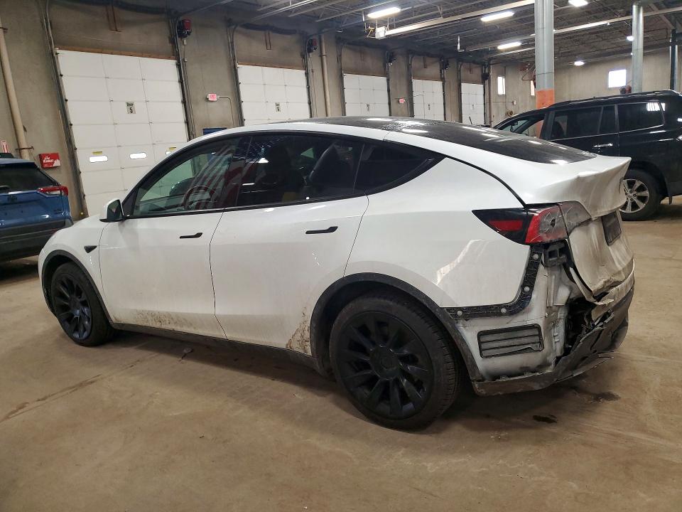 Photo 2 from auction – 2021 TESLA MODEL Y with VIN 5YJYGDEE1MF068776