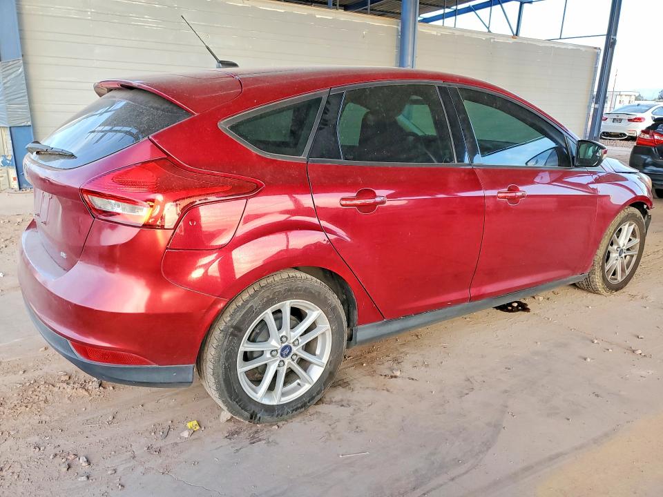 Foto 3 de la subasta – 2017 FORD FOCUS SE con VIN 1FADP3K27HL348326