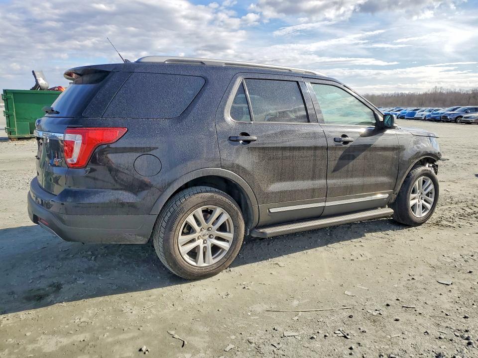 Photo 3 from auction – 2019 FORD EXPLORER with VIN 1FM5K8D87KGA82233