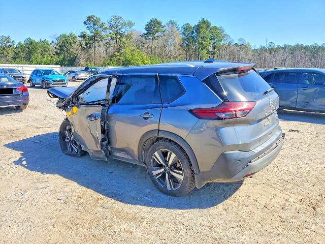 Photo 2 from auction – 2021 NISSAN ROGUE with VIN 5N1AT3CA6MC702485