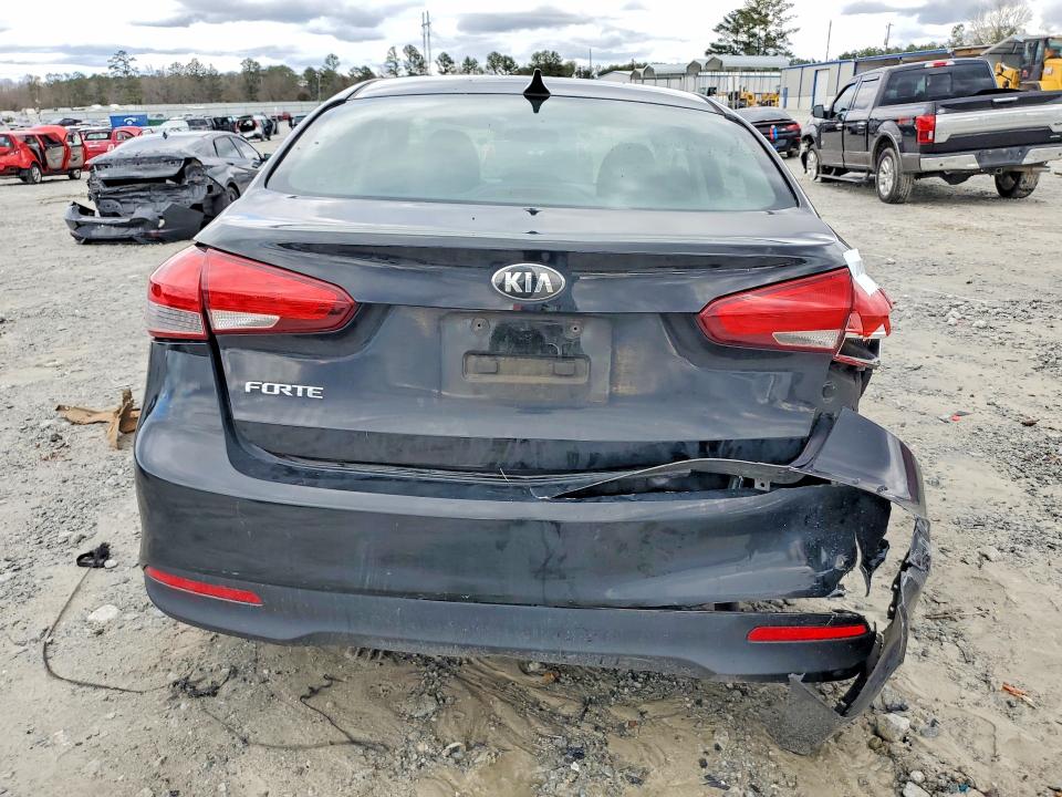 Photo 6 from auction – 2017 KIA FORTE with VIN 3KPFK4A72HE069072