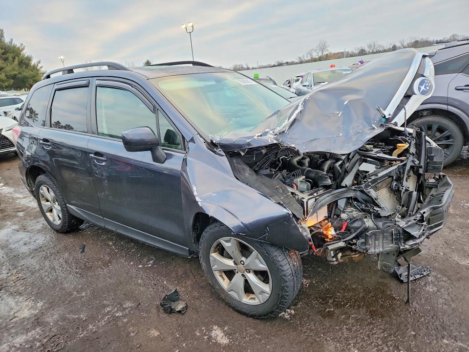 Photo 4 from auction – 2016 SUBARU FORESTER with VIN JF2SJADC0GH496382