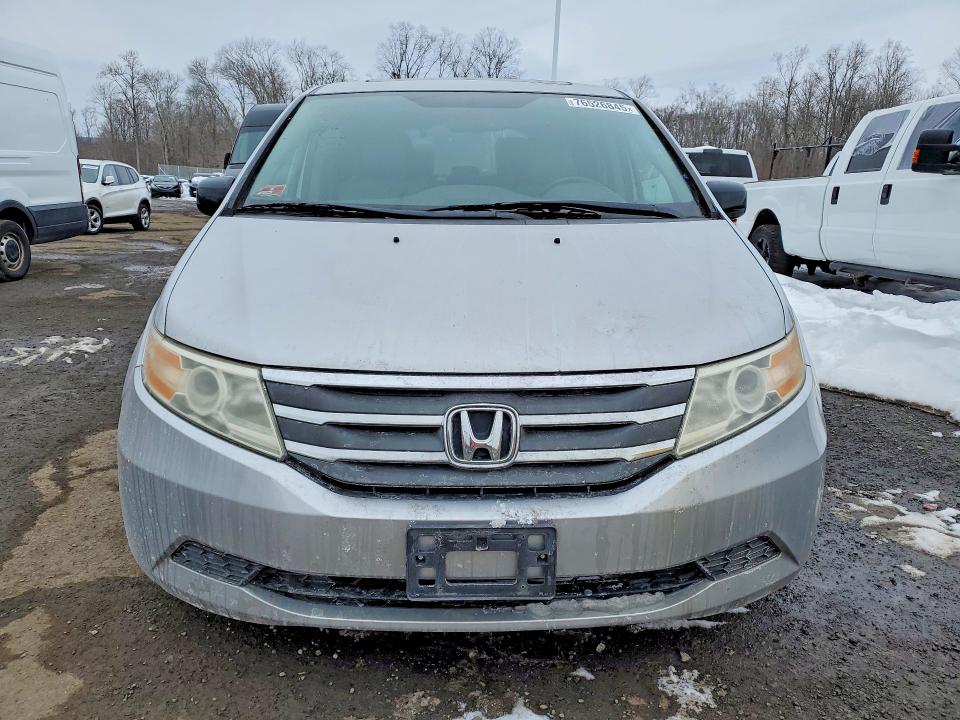 Photo 5 from auction – 2013 HONDA ODYSSEY with VIN 5FNRL5H65DB003262