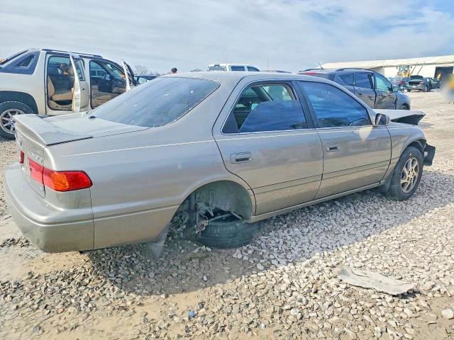 Photo 3 from auction – 2000 TOYOTA CAMRY with VIN 4T1BF22K9YU102074
