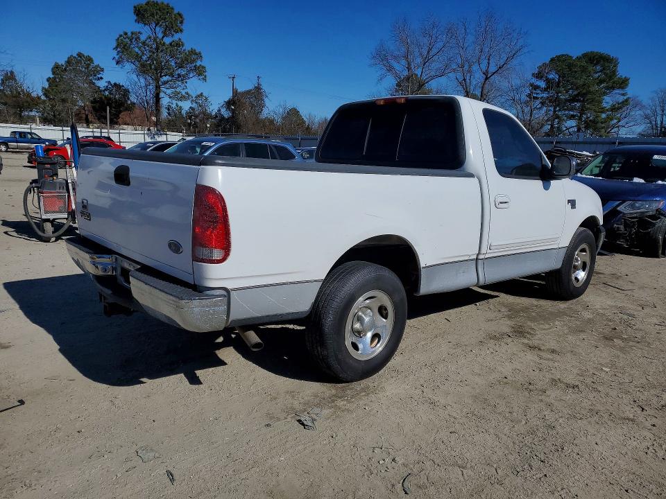Photo 3 from auction – 2000 FORD F150 with VIN 1FTRF17W5YNB48715
