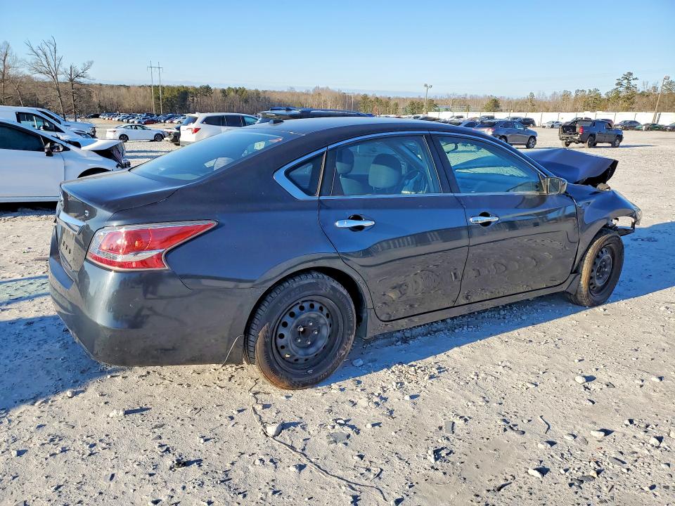 Photo 3 from auction – 2015 NISSAN ALTIMA 2.5 with VIN 1N4AL3AP2FC196786