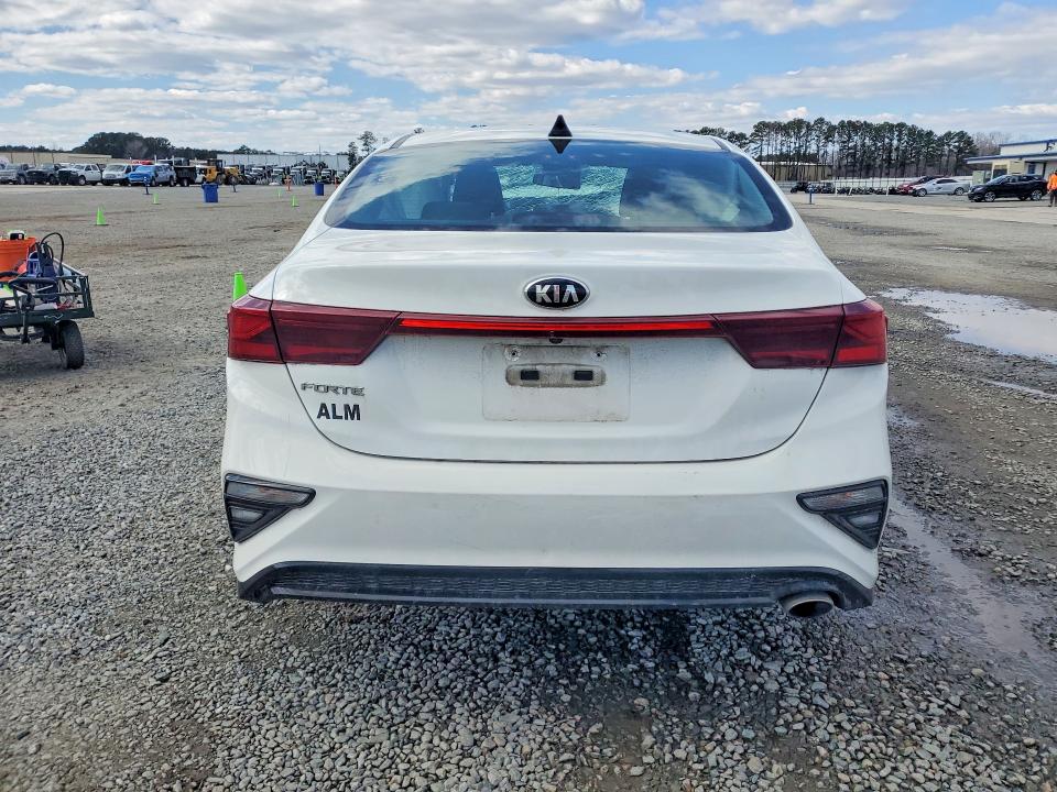Photo 6 from auction – 2021 KIA FORTE with VIN 3KPF24AD7ME346122