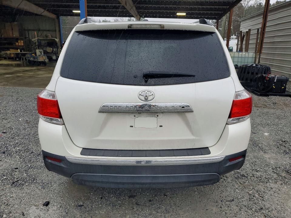 Photo 6 from auction – 2011 TOYOTA HIGHLANDER with VIN 5TDYK3EH2BS044711