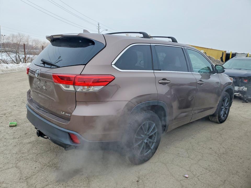 Foto 3 de la subasta – 2017 TOYOTA HIGHLANDER con VIN 5TDBZRFH9HS363342