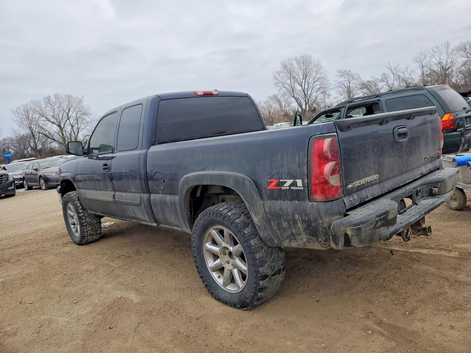 Photo 2 from auction – 2005 CHEVROLET SILVERADO with VIN 1GCEK19B35Z334682