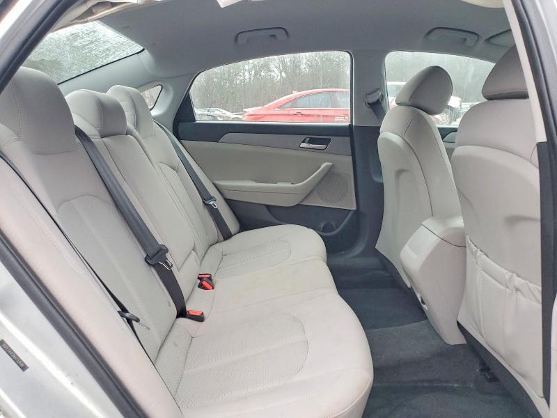 Photo 10 from auction – 2019 HYUNDAI SONATA with VIN 5NPE24AF2KH733599