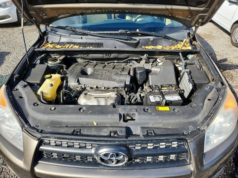 Photo 12 from auction – 2011 TOYOTA RAV4 with VIN 2T3ZF4DV5BW092420