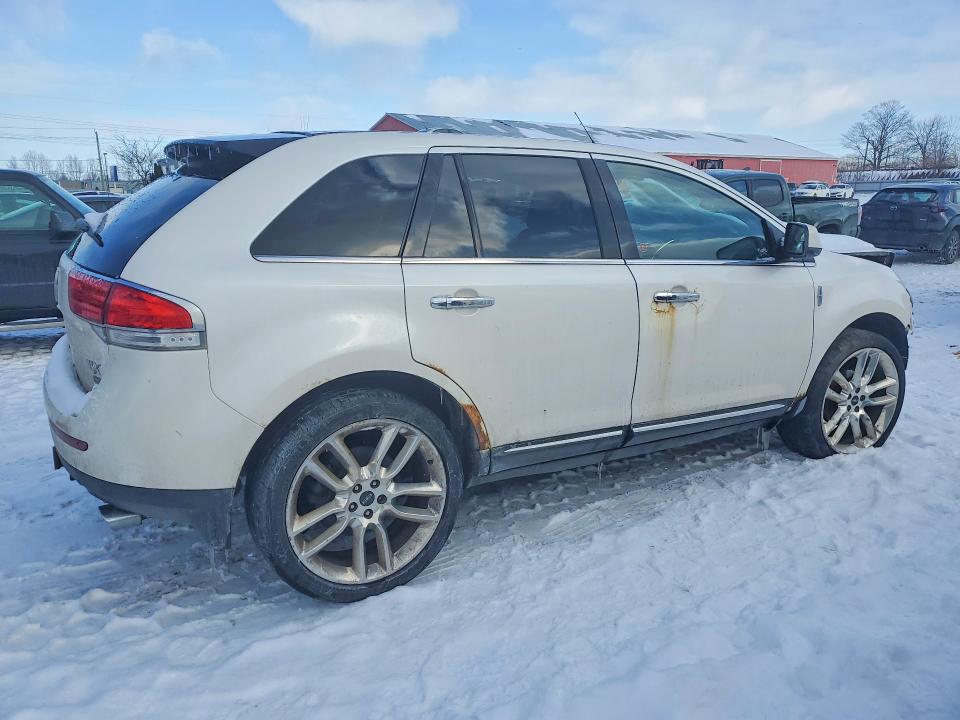 Photo 3 from auction – 2011 LINCOLN MKX with VIN 2LMDJ8JK6BBJ05155