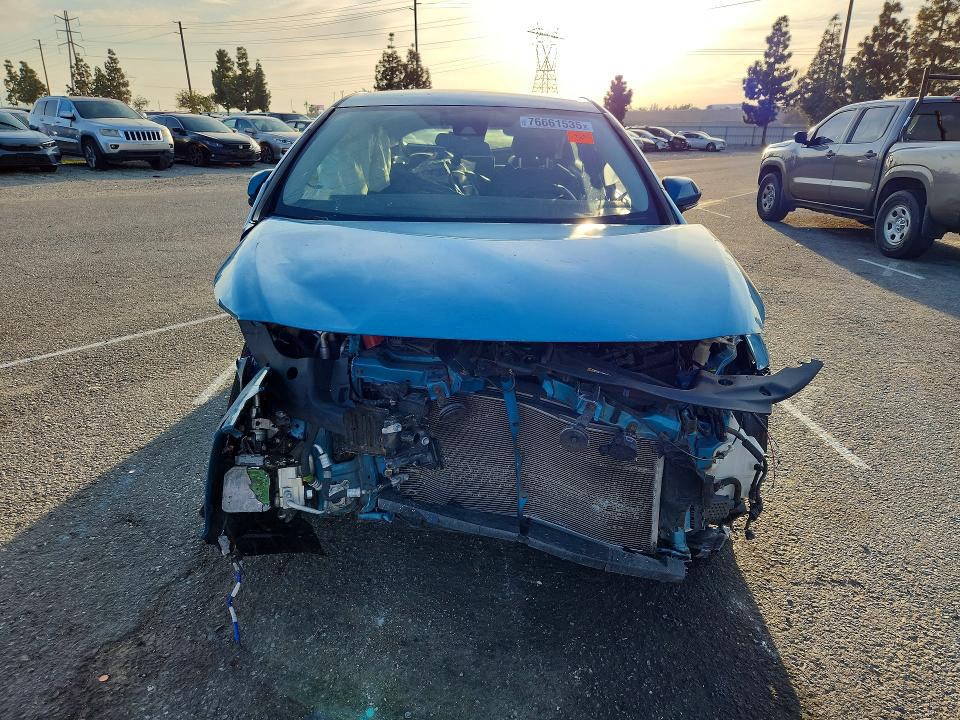 Photo 5 from auction – 2017 TOYOTA PRIUS PRIME with VIN JTDKARFP8H3018612