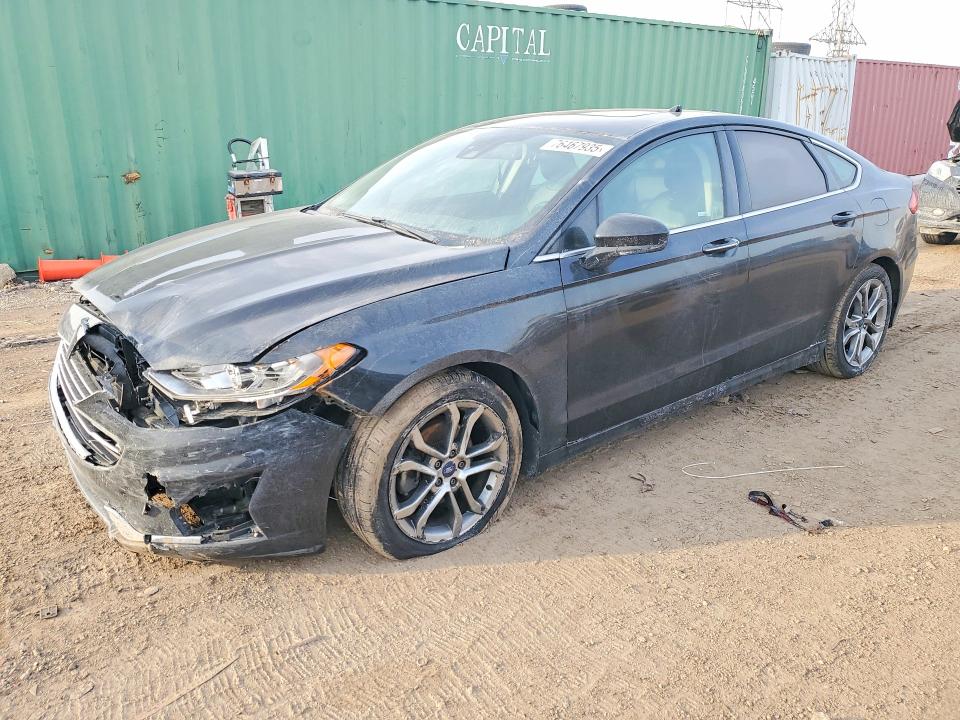 FORD FUSION 2019 with VIN 3FA6P0CD2KR261031 - Photo from auction