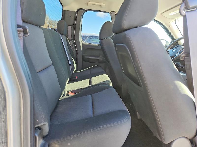 Photo 10 from auction – 2013 CHEVROLET SILVERADO with VIN 1GCRKSE76DZ363455