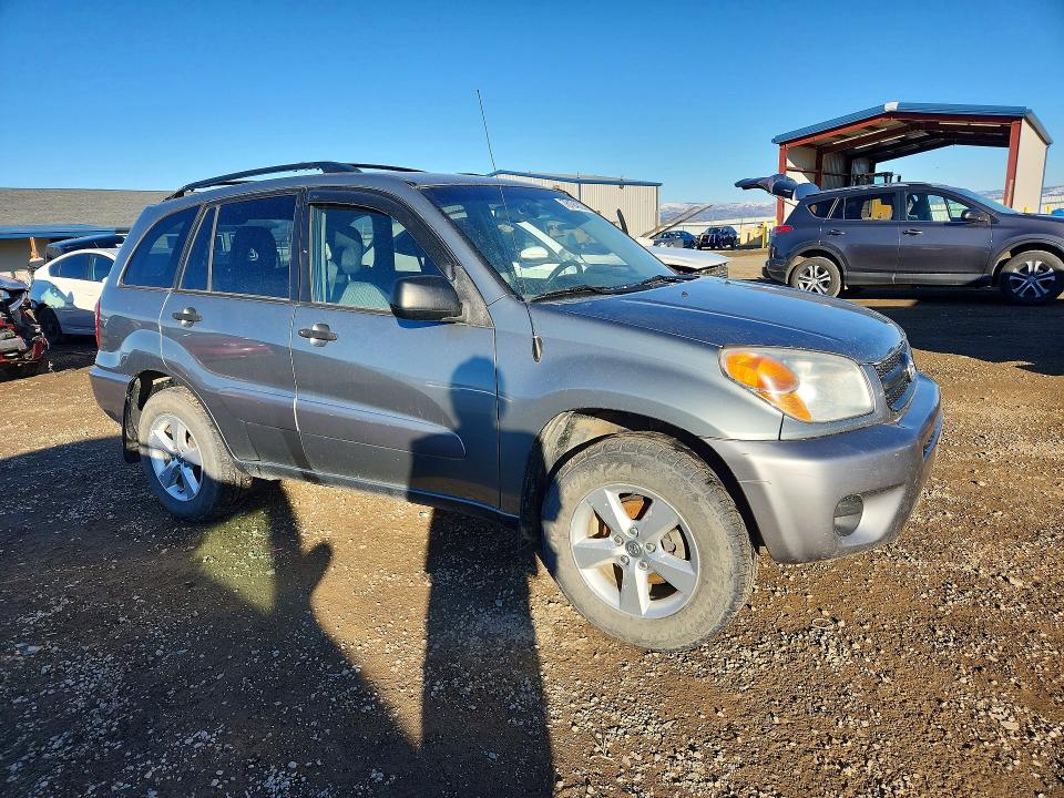 Photo 4 from auction – 2005 TOYOTA RAV4 with VIN JTEHD20VX50049420