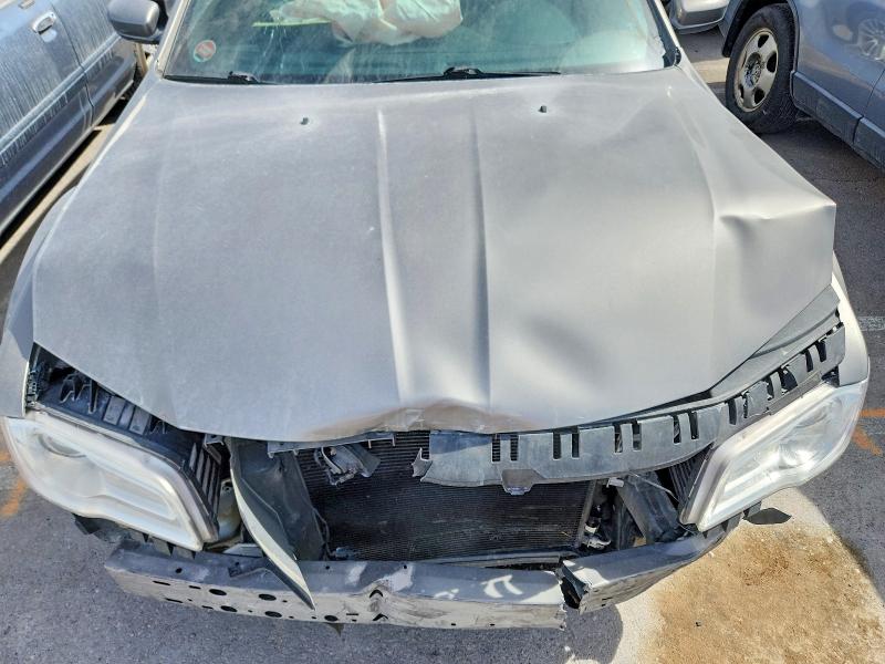 Photo 12 from auction – 2014 CHRYSLER 300 with VIN 2C3CCAAG2EH262941