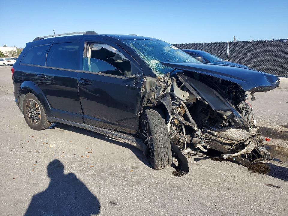 Photo 4 from auction – 2018 DODGE JOURNEY SE with VIN 3C4PDCAB3JT496579