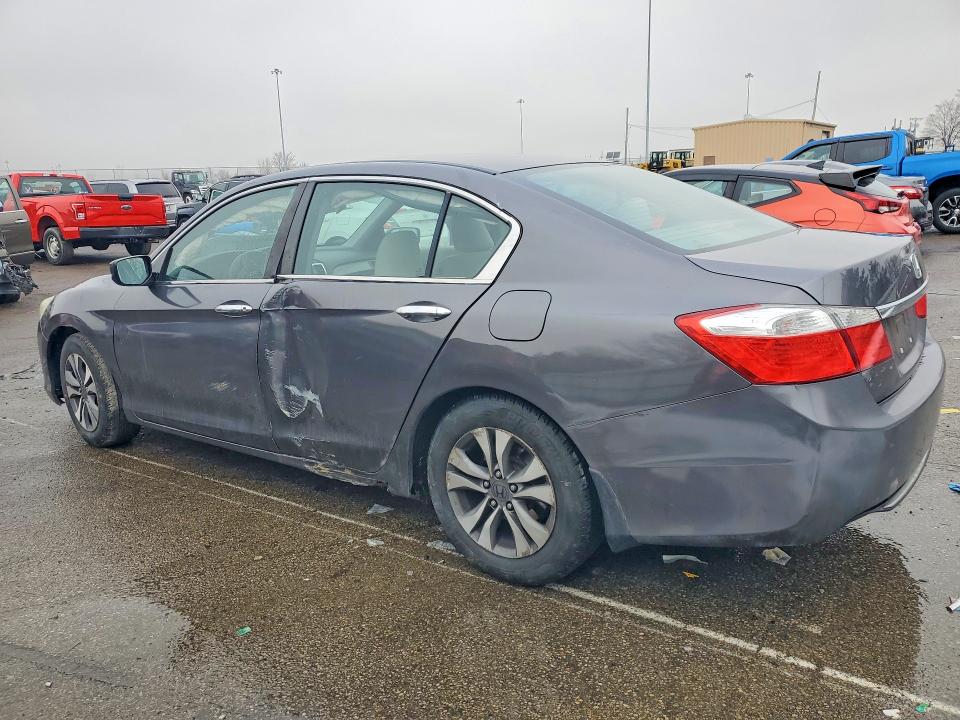 Photo 2 from auction – 2013 HONDA ACCORD with VIN 1HGCR2F37DA069107