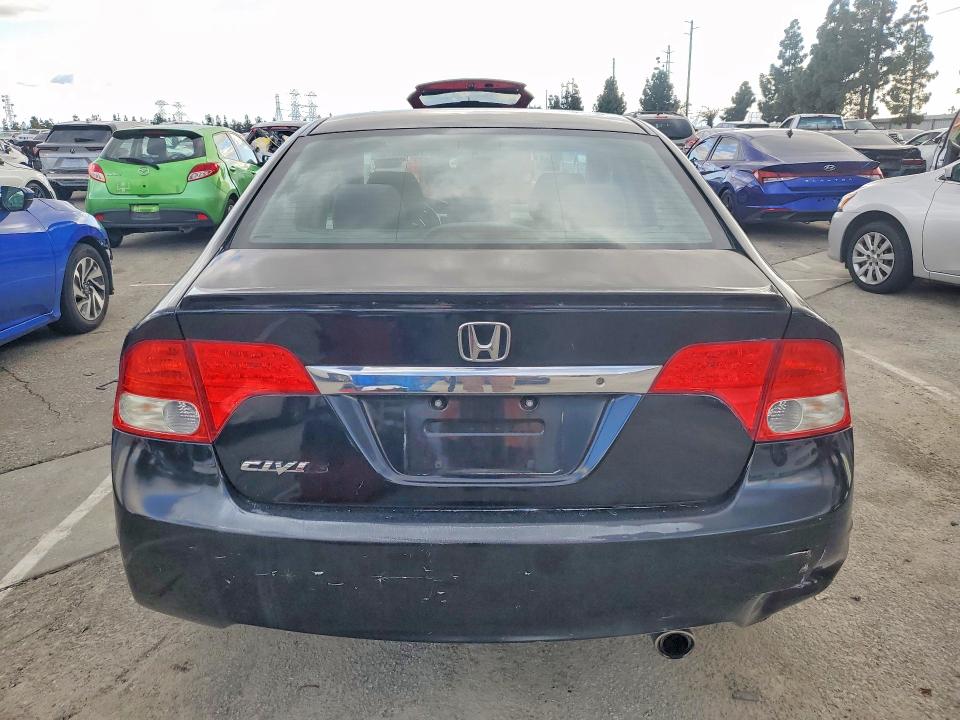 Photo 6 from auction – 2011 HONDA CIVIC with VIN 2HGFA1F65BH547337