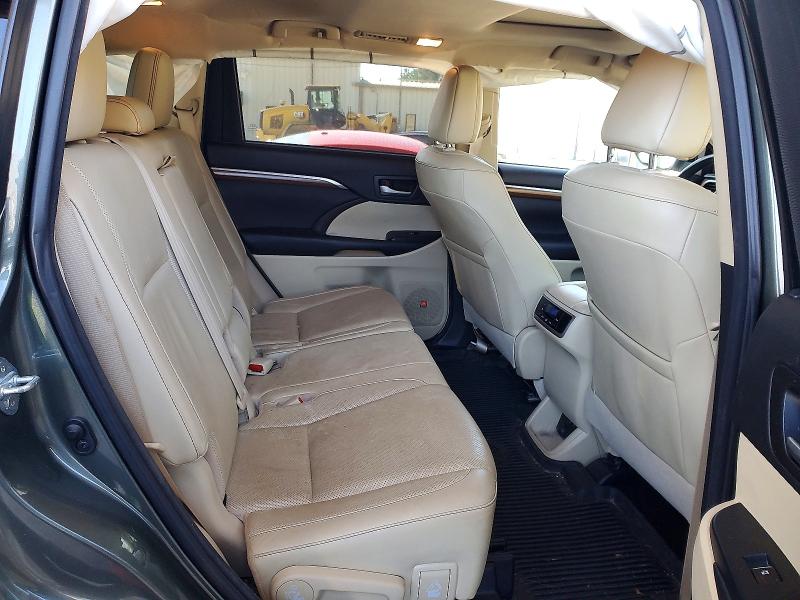 Zdjęcie 10 z aukcji – 2017 TOYOTA HIGHLANDER z VIN 5TDYZRFH9HS195857