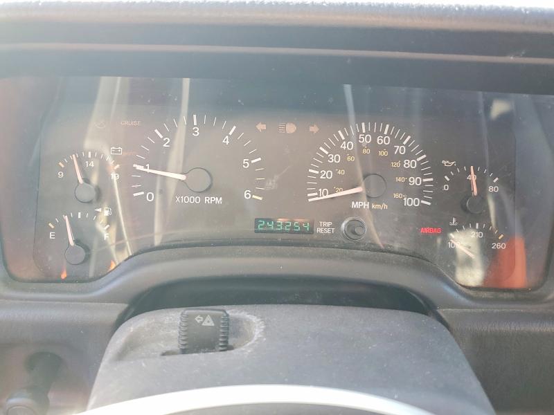 Photo 9 from auction – 2000 JEEP CHEROKEE with VIN 1J4FT48S2YL188040