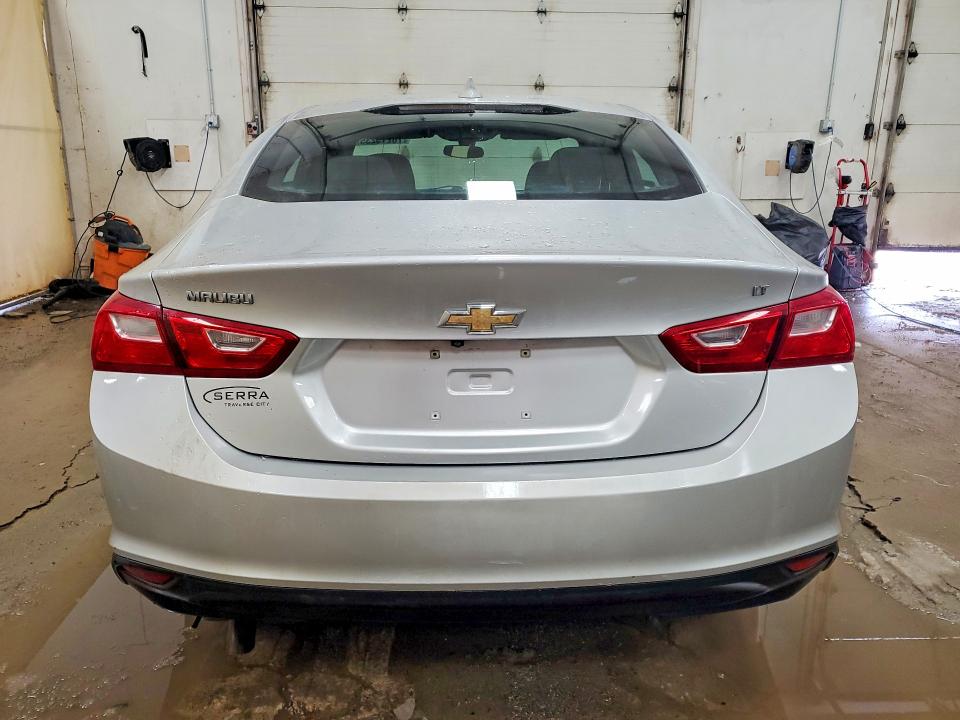 Photo 6 from auction – 2017 CHEVROLET MALIBU LT with VIN 1G1ZE5ST7HF201134