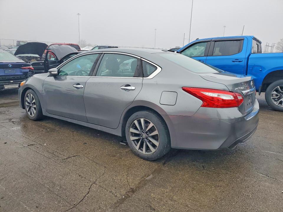 Photo 2 from auction – 2017 NISSAN ALTIMA with VIN 1N4AL3AP2HC232866