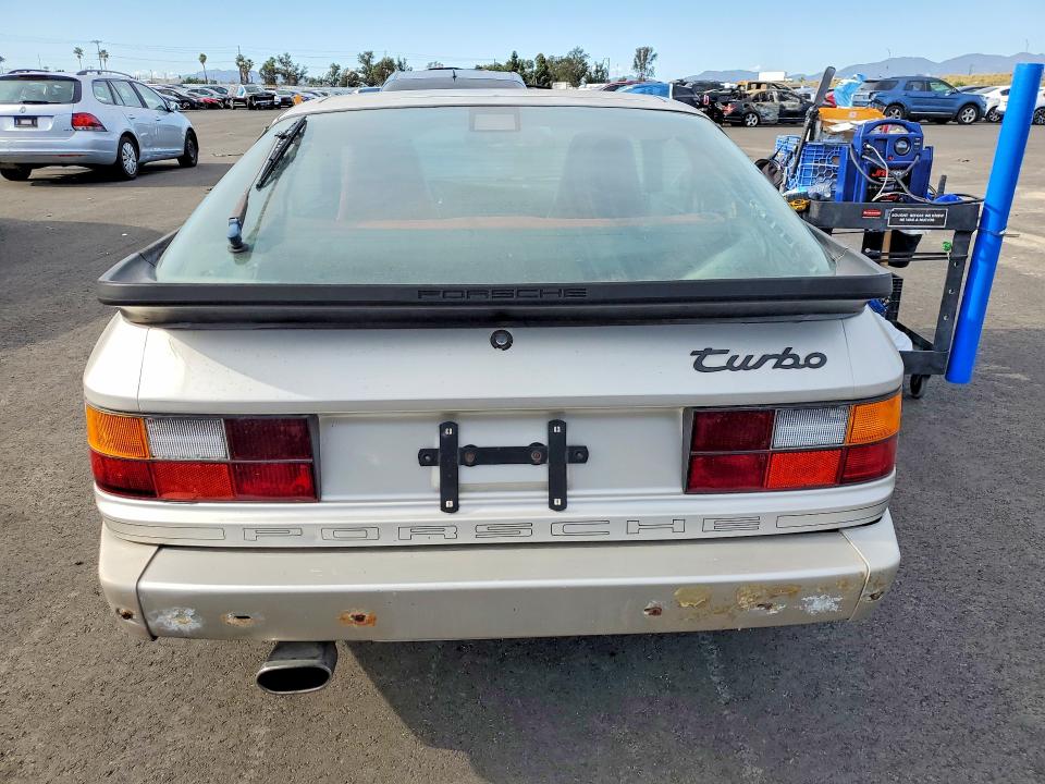 Photo 6 from auction – 1986 PORSCHE 944 with VIN WP0AA0954GN154028