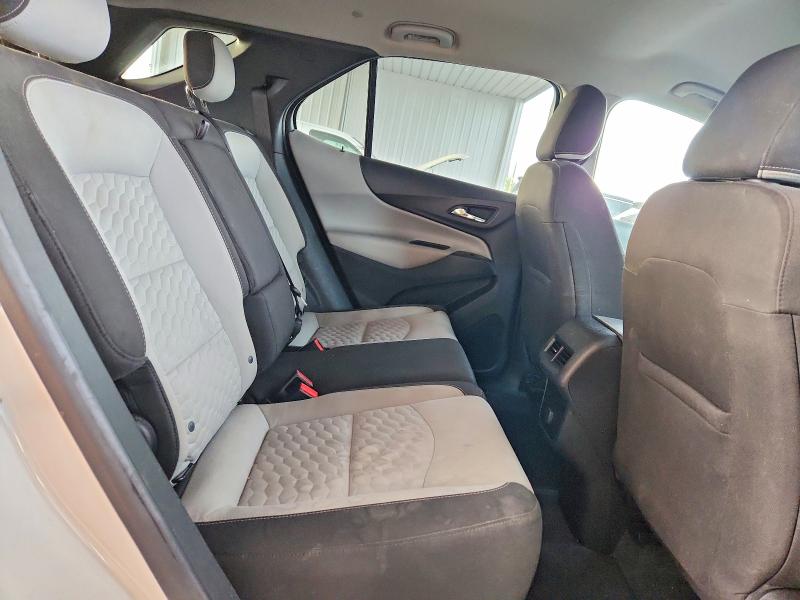 Photo 11 from auction – 2018 CHEVROLET EQUINOX LT with VIN 2GNAXJEV2J6198106