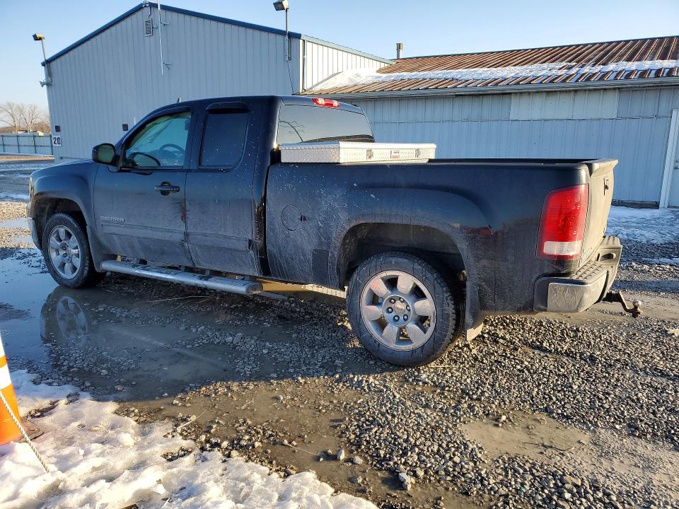 Photo 2 from auction – 2011 GMC SIERRA with VIN 1GTR2WE31BZ178974