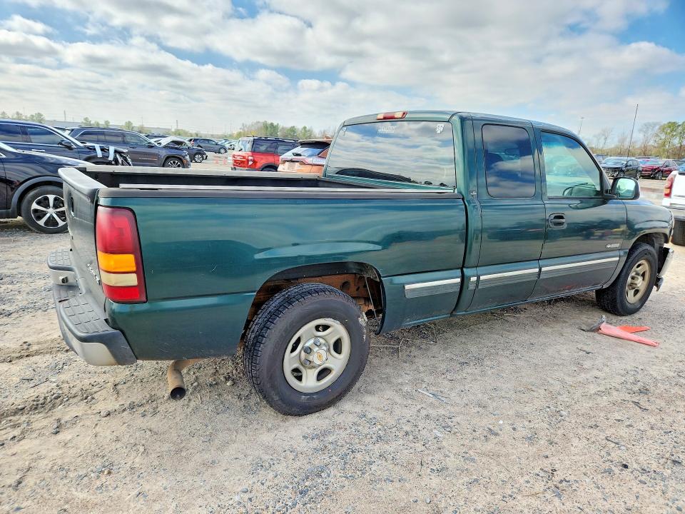 Photo 3 from auction – 2001 CHEVROLET SILVERADO with VIN 2GCEC19V711225376