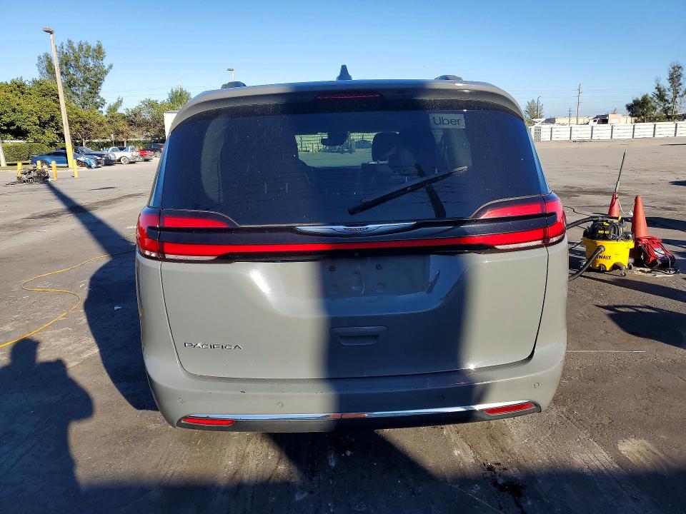 Photo 6 from auction – 2022 CHRYSLER PACIFICA with VIN 2C4RC1BG3NR128664